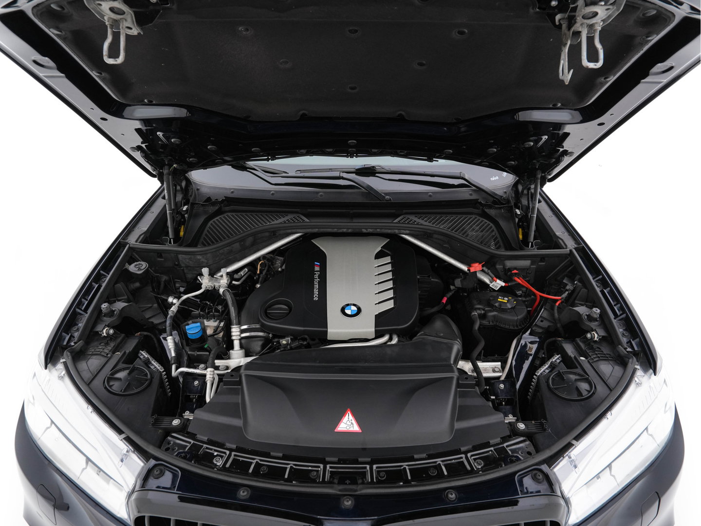 BMW X6 M50d (INCL-BTW) Aut. *PANO | HEAD-UP | LEATHER | FULL-LED | HARMAN/KARDON | DIGI-COCKPIT | CAMERA | MEMORY-PACK | HEATED-COMFORTSEATS | NAVI-FULLMAP | SHIFT-PADDLES | PRIVACYGLASS | 20"ALU*