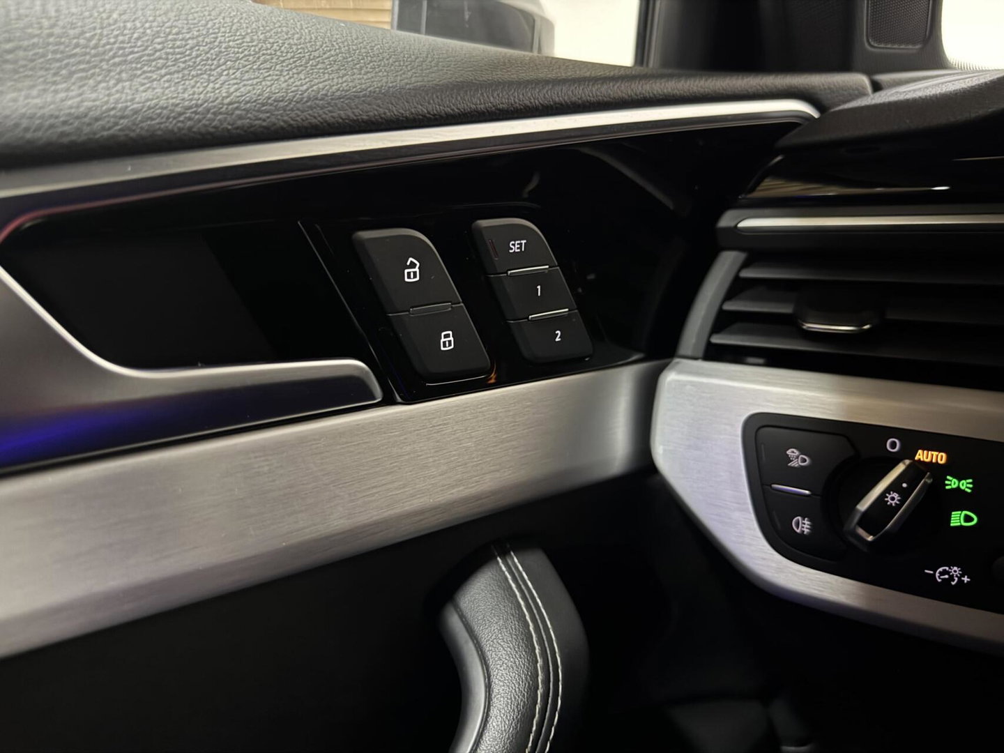 Audi A4 Avant 40 TFSI S-line Black Edition Pano Leer Memory B&O Sfeer NAP