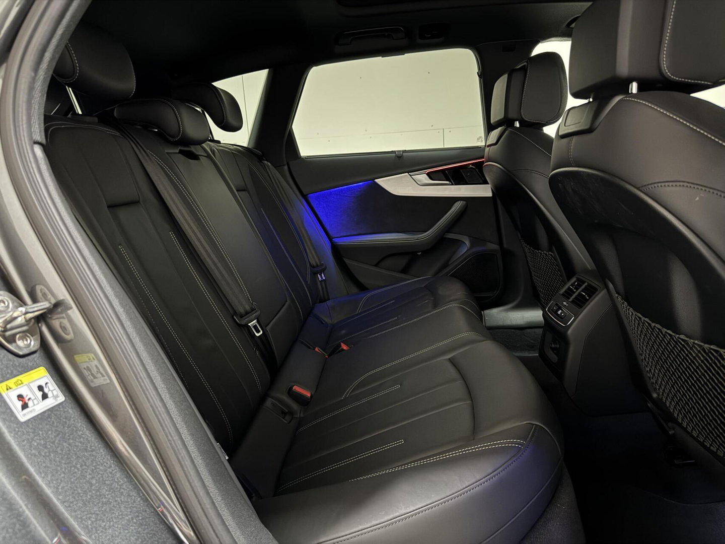 Audi A4 Avant 40 TFSI S-line Black Edition Pano Leer Memory B&O Sfeer NAP