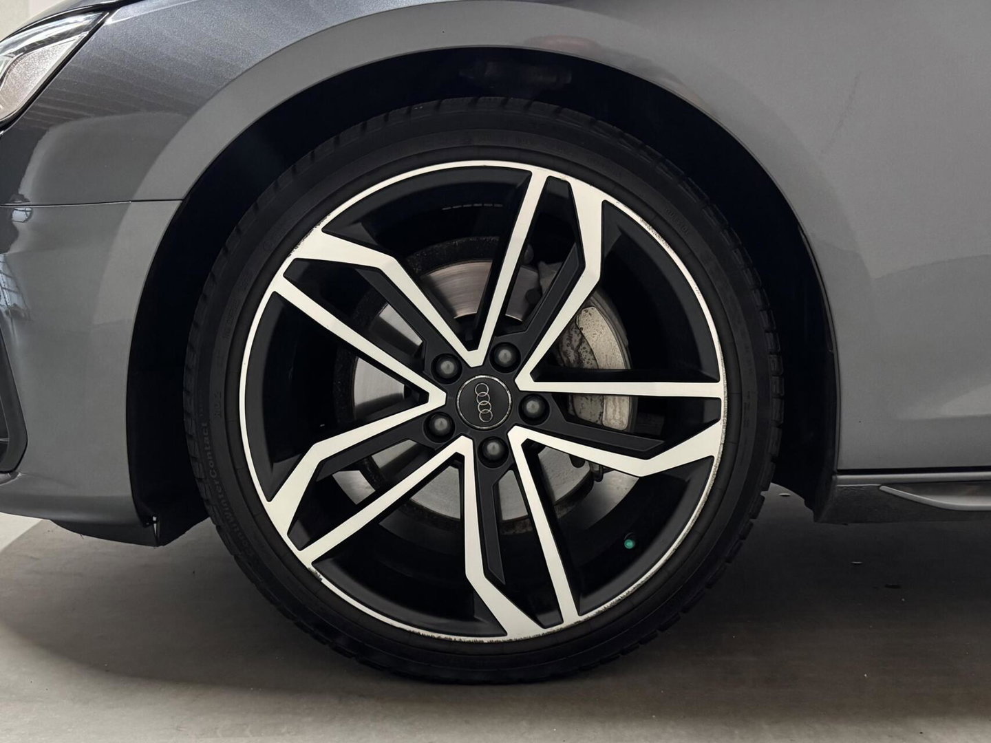 Audi A4 Avant 40 TFSI S-line Black Edition Pano Leer Memory B&O Sfeer NAP