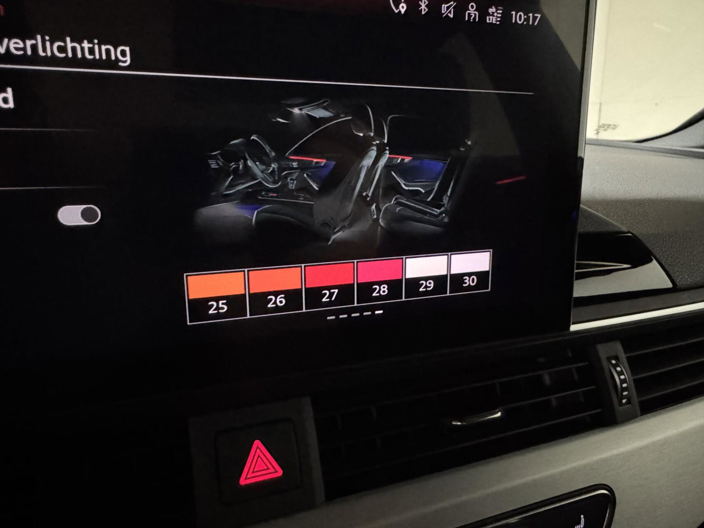 Audi A4 Avant 40 TFSI S-line Black Edition Pano Leer Memory B&O Sfeer NAP