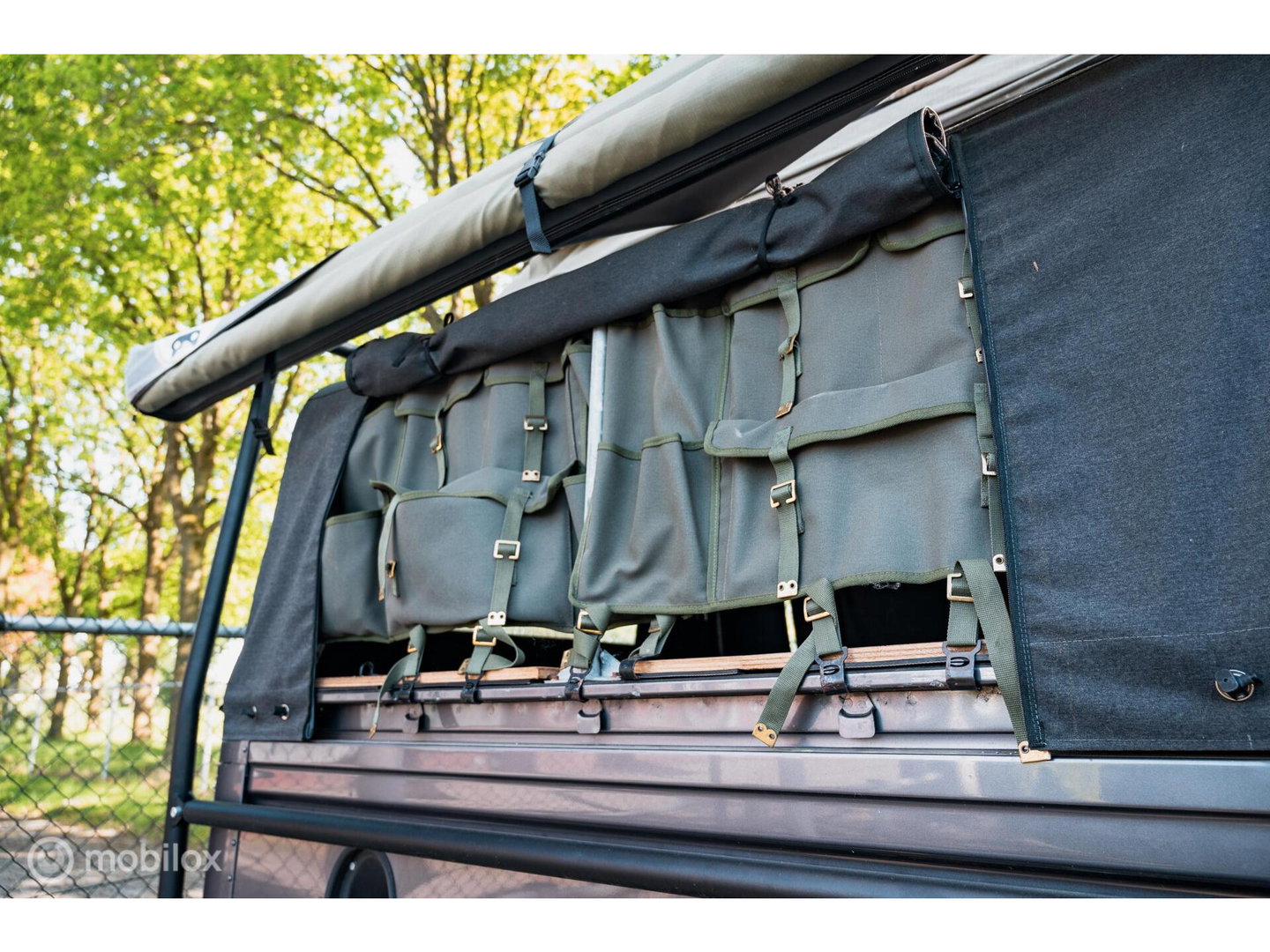 Land Rover Defender Camper Aanhangwagen- vakantie