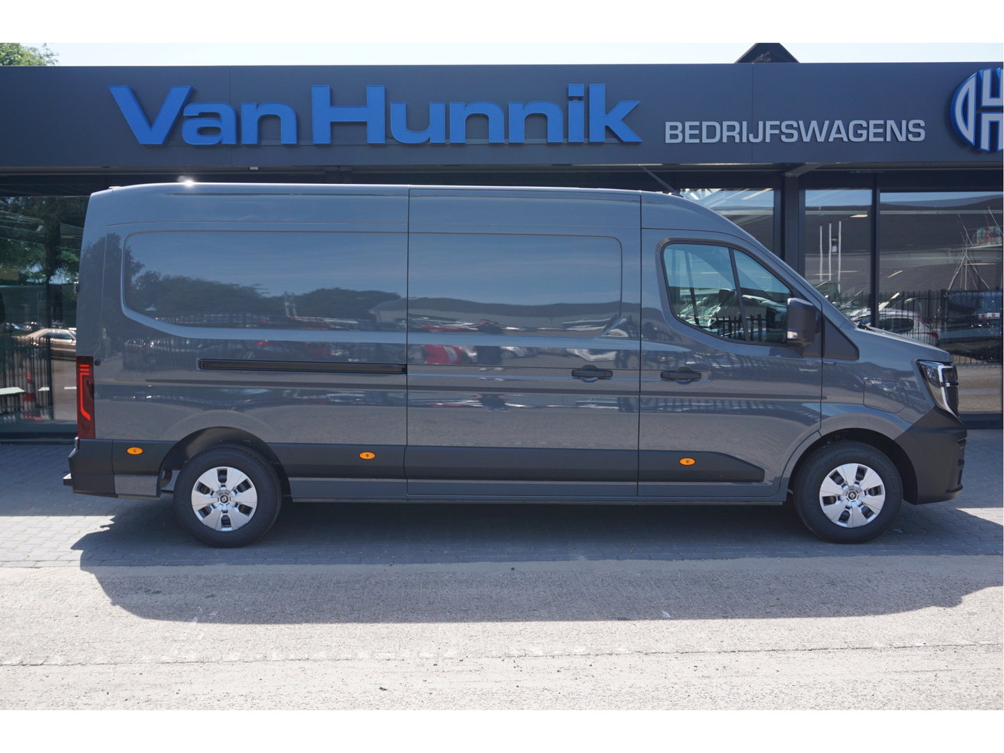 Renault Master E-Tech T35 L3H2 Extra Long range 87 kWh AUT Airco, Navi, Leder, Betimmering, Trekhaak NR. T02*