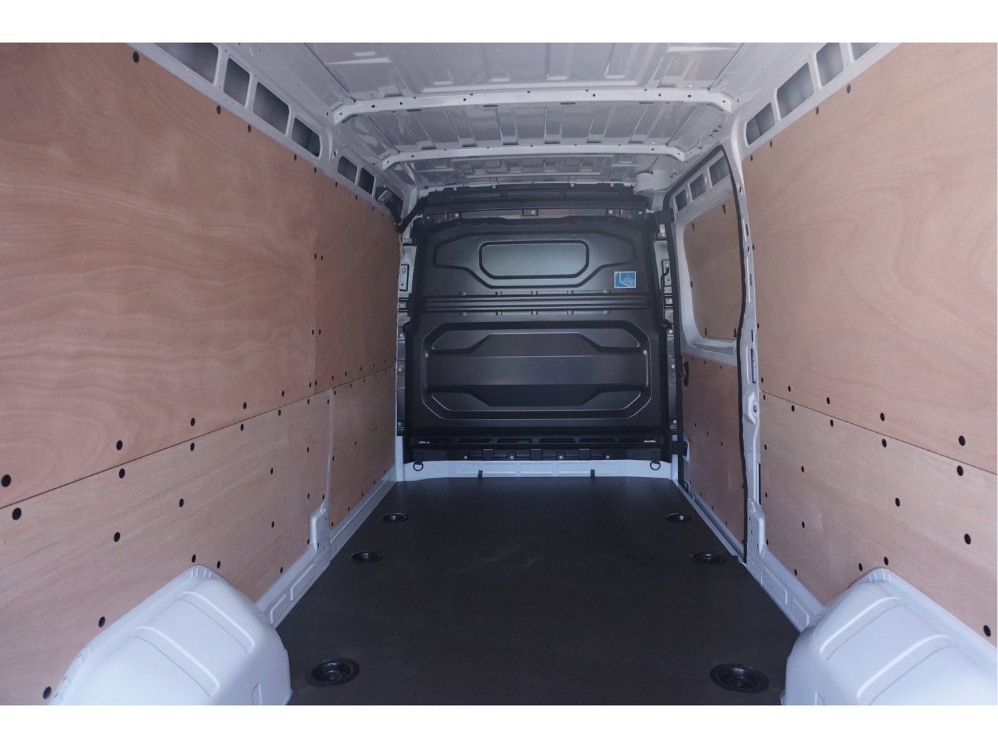 Renault Master E-Tech T35 L3H2 Extra Long range 87 kWh AUT Airco, Navi, Leder, Betimmering, Trekhaak NR. T03*