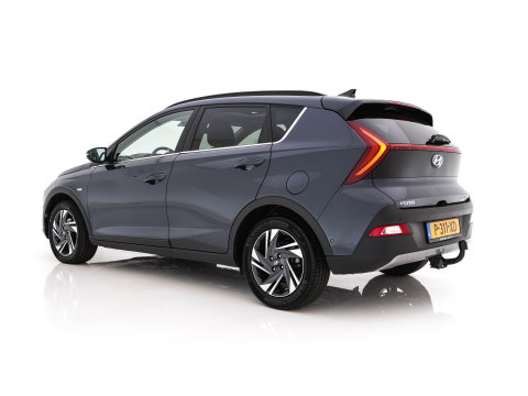 Hyundai Bayon 1.0 T-GDI Premium Sky (INCL.BTW) *PANO | ADAPTIVE-CRUISE | FULL-LED | BOSE-SOUND | BLINDSPOT | DIGI-COCKPIT | HEATED-SPORTSEATS | CAMERA | DAB | KEYLESS | PRIVACY-GLASS | 16''ALU | TOWBAR*