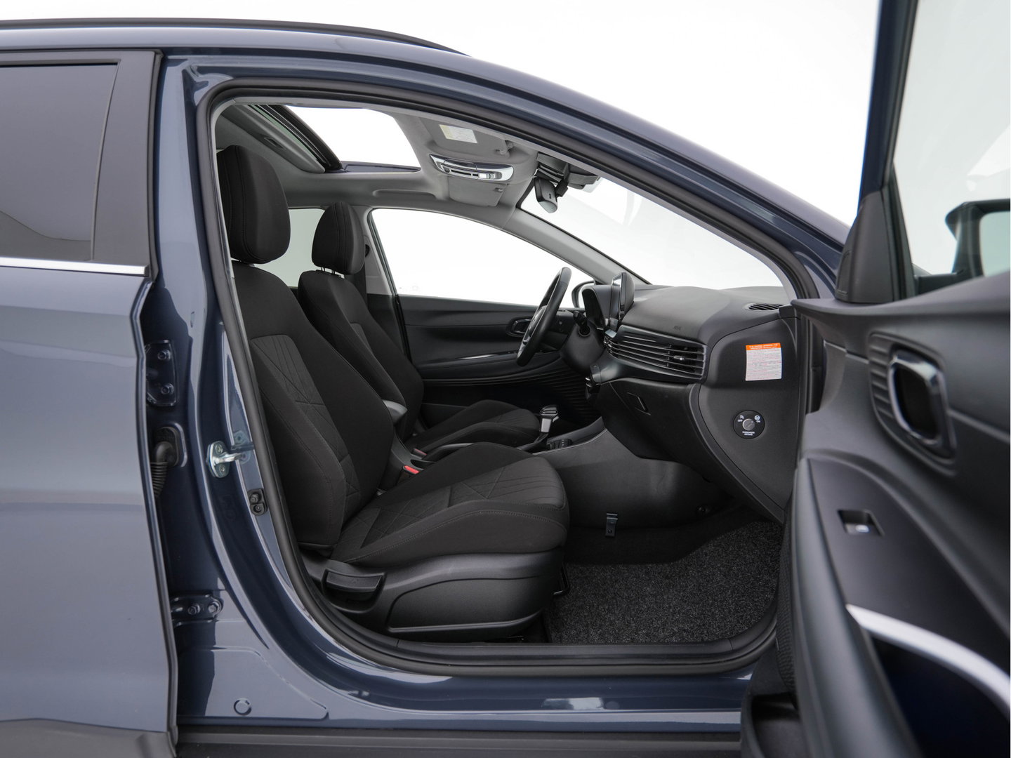 Hyundai Bayon 1.0 T-GDI Premium Sky (INCL.BTW) *PANO | ADAPTIVE-CRUISE | FULL-LED | BOSE-SOUND | BLINDSPOT | DIGI-COCKPIT | HEATED-SPORTSEATS | CAMERA | DAB | KEYLESS | PRIVACY-GLASS | 16''ALU | TOWBAR*