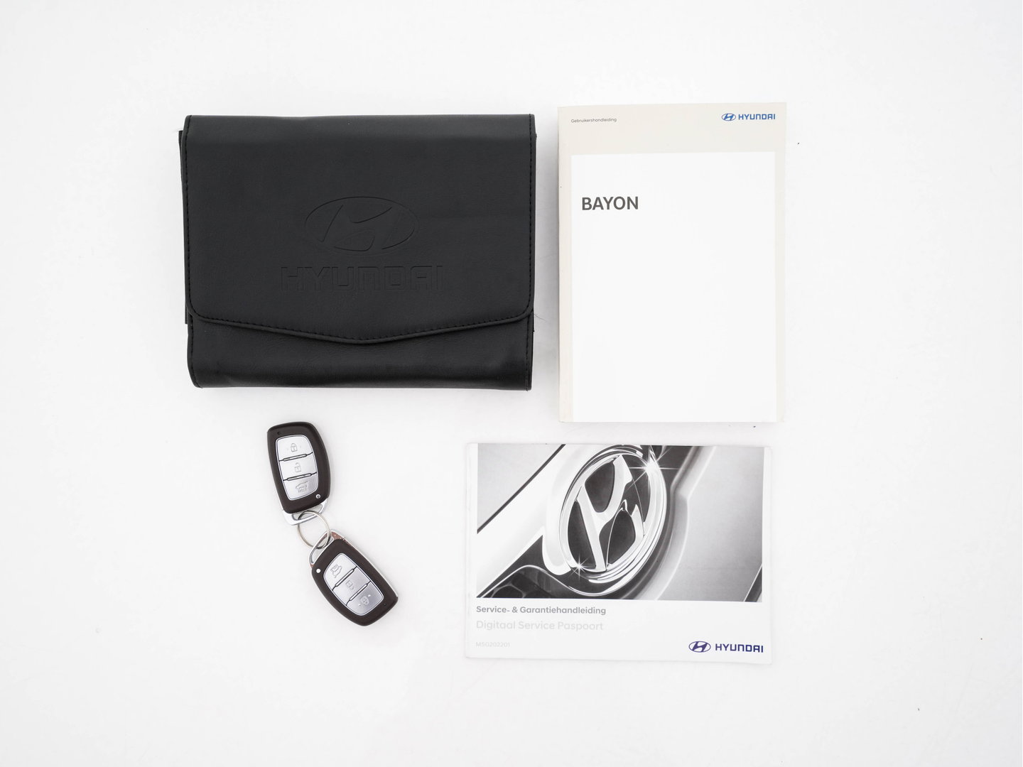 Hyundai Bayon 1.0 T-GDI Premium Sky (INCL.BTW) *PANO | ADAPTIVE-CRUISE | FULL-LED | BOSE-SOUND | BLINDSPOT | DIGI-COCKPIT | HEATED-SPORTSEATS | CAMERA | DAB | KEYLESS | PRIVACY-GLASS | 16''ALU | TOWBAR*