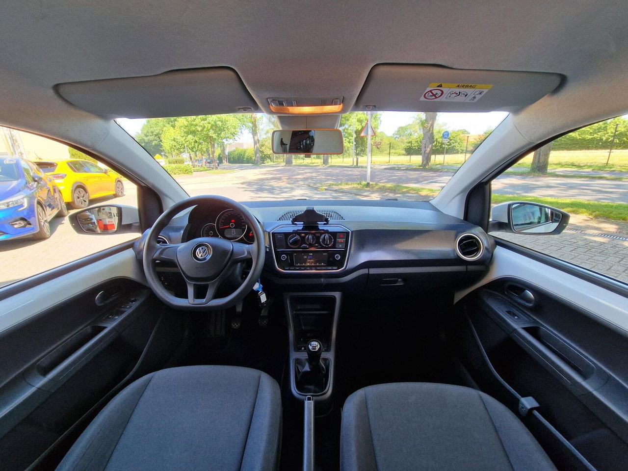 Volkswagen up!