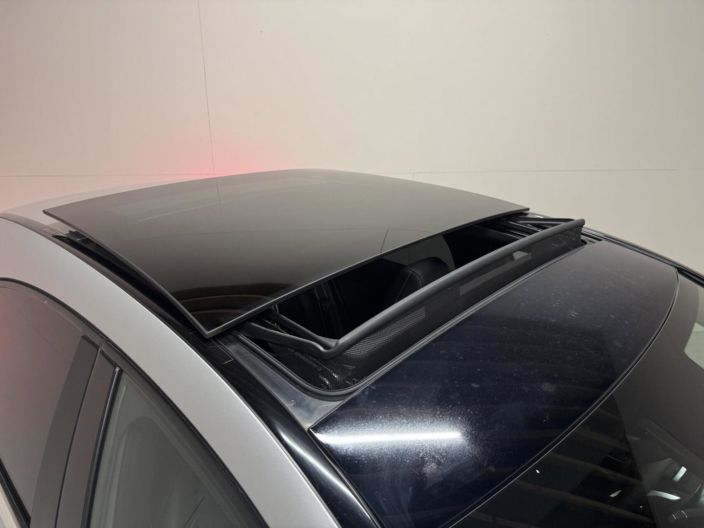 Mercedes-Benz A-Klasse 200 AMG WhiteArt Edition Pano Cruise NAP