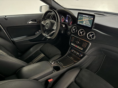 Mercedes-Benz A-Klasse 200 AMG WhiteArt Edition Pano Cruise NAP