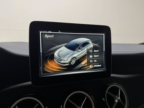 Mercedes-Benz A-Klasse 200 AMG WhiteArt Edition Pano Cruise NAP