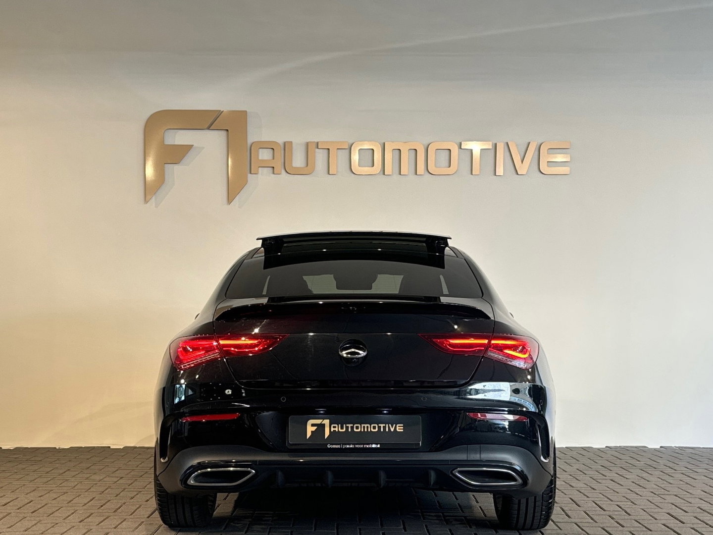 Mercedes-Benz CLA-Klasse 180 Premium+ AMG Pano|Memory|Sfeer