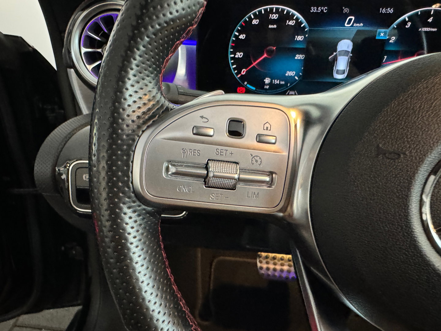 Mercedes-Benz CLA-Klasse 180 Premium+ AMG Pano|Memory|Sfeer