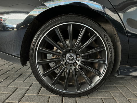 Mercedes-Benz CLA-Klasse 180 Premium+ AMG Pano|Memory|Sfeer