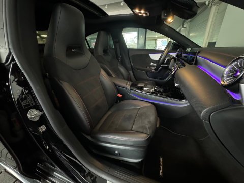 Mercedes-Benz CLA-Klasse 180 Premium+ AMG Pano|Memory|Sfeer