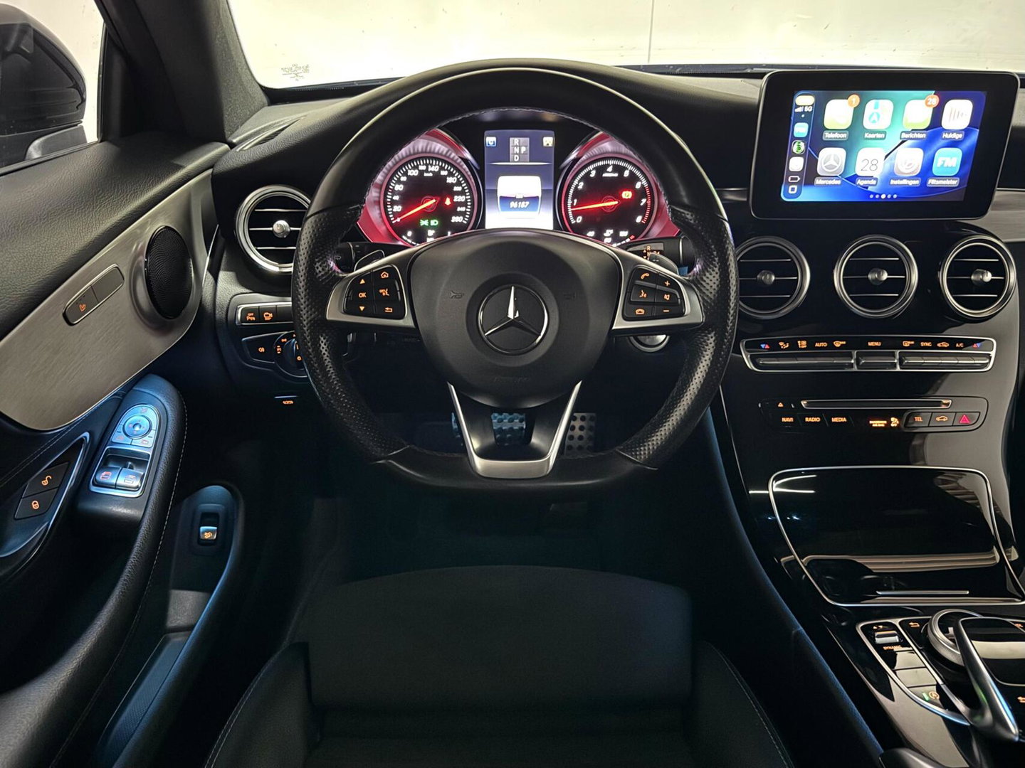 Mercedes-Benz C-Klasse Coupé 200 4MATIC AMG Pano 360° Sfeer Carplay