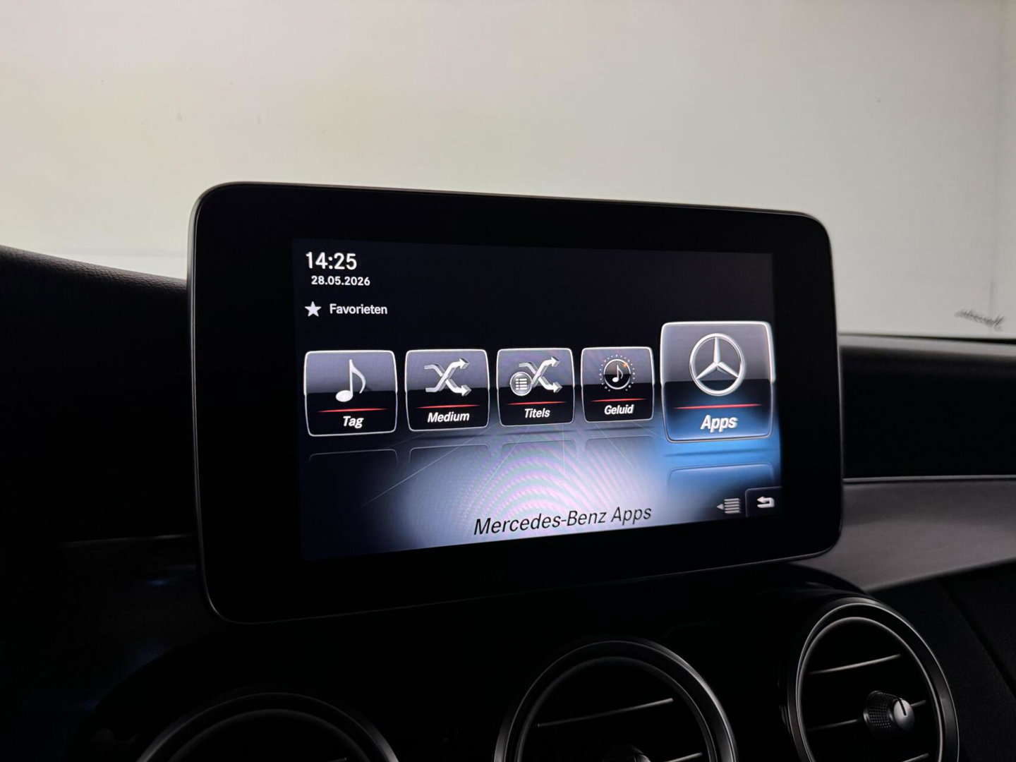 Mercedes-Benz C-Klasse Coupé 200 4MATIC AMG Pano 360° Sfeer Carplay