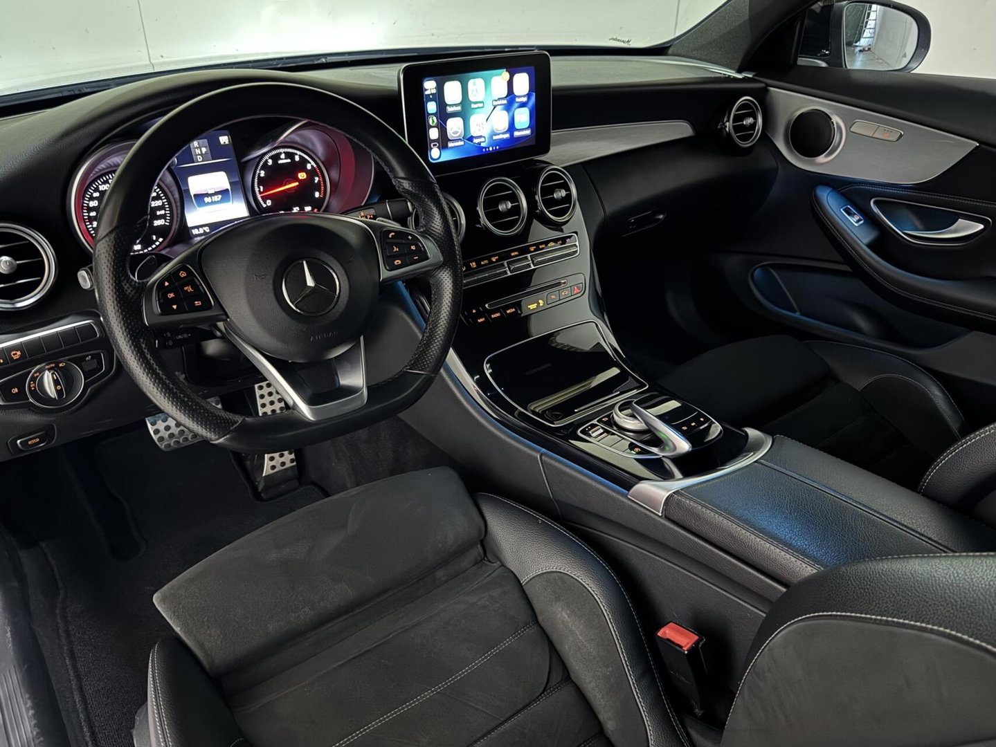 Mercedes-Benz C-Klasse Coupé 200 4MATIC AMG Pano 360° Sfeer Carplay