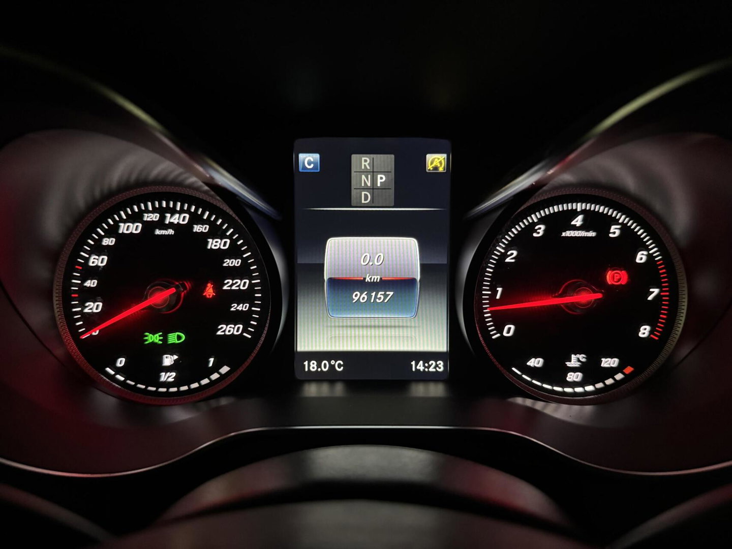 Mercedes-Benz C-Klasse Coupé 200 4MATIC AMG Pano 360° Sfeer Carplay