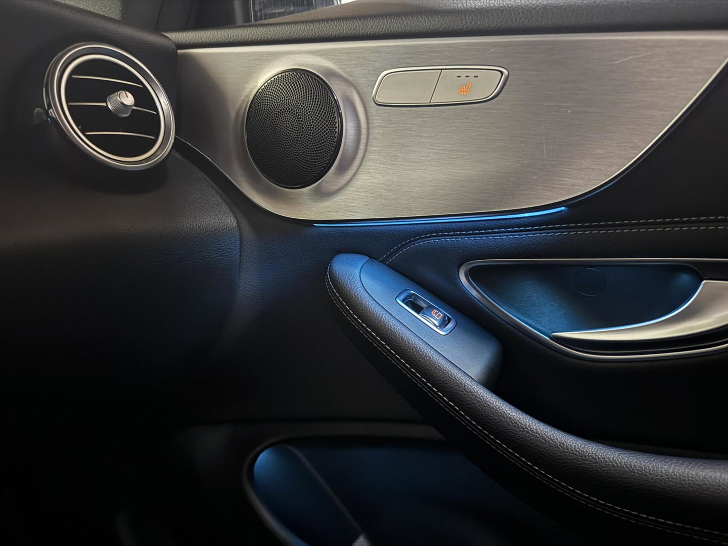 Mercedes-Benz C-Klasse Coupé 200 4MATIC AMG Pano 360° Sfeer Carplay