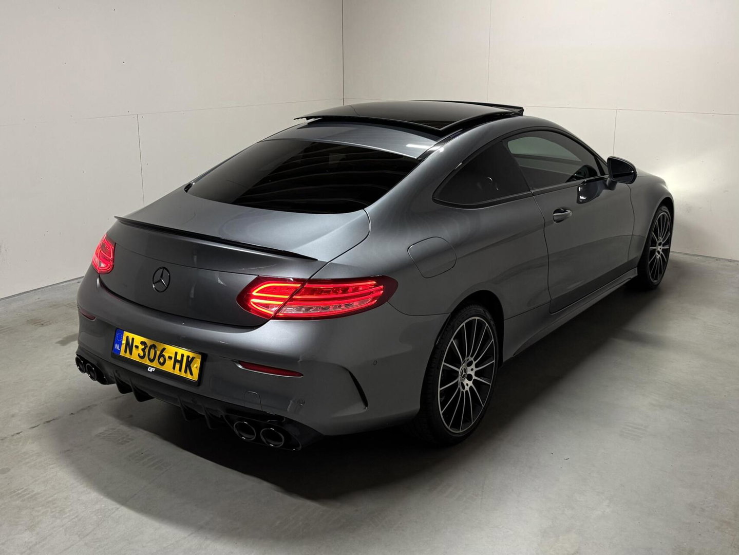Mercedes-Benz C-Klasse Coupé 200 4MATIC AMG Pano 360° Sfeer Carplay