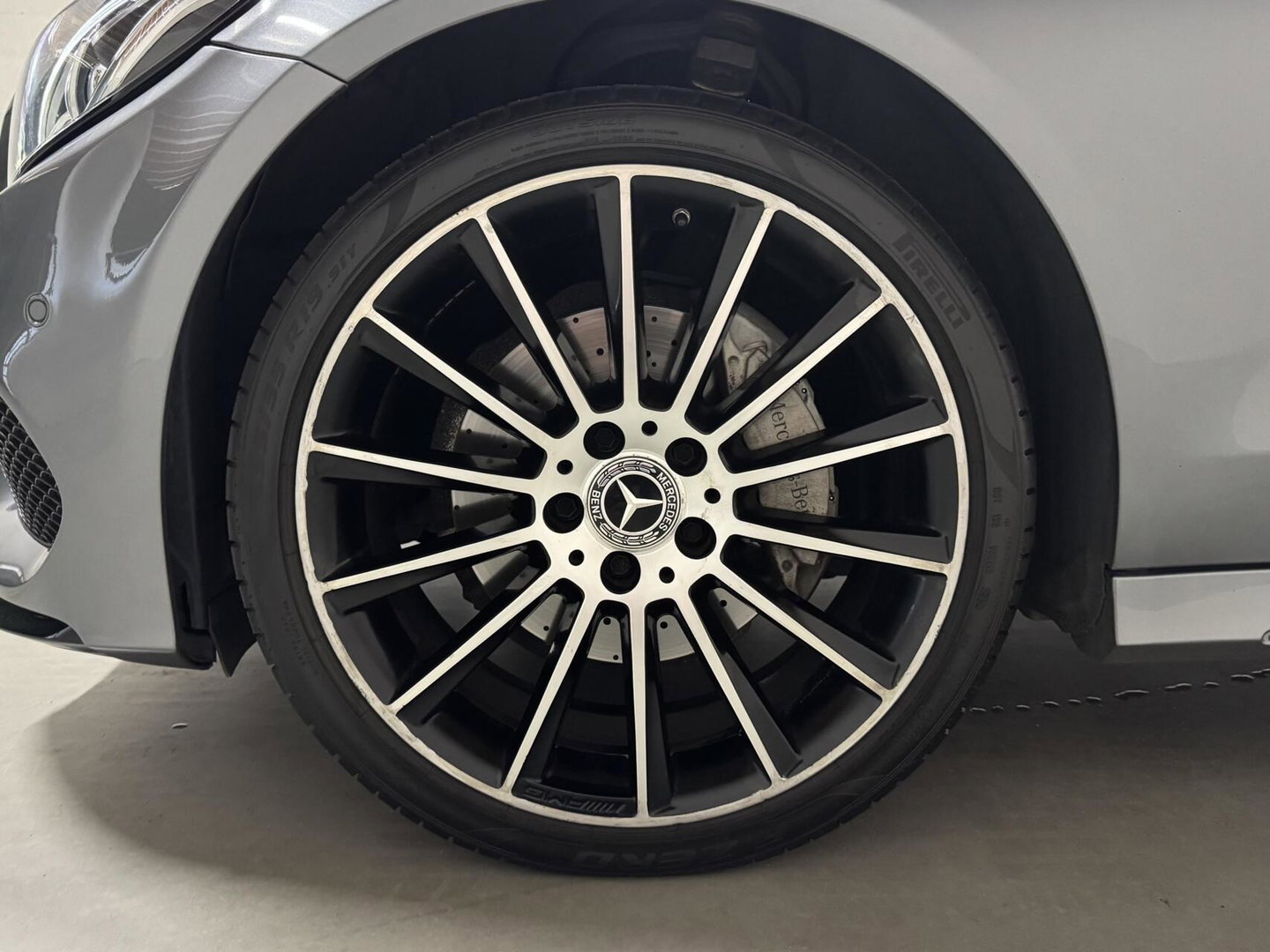 Mercedes-Benz C-Klasse Coupé 200 4MATIC AMG Pano 360° Sfeer Carplay
