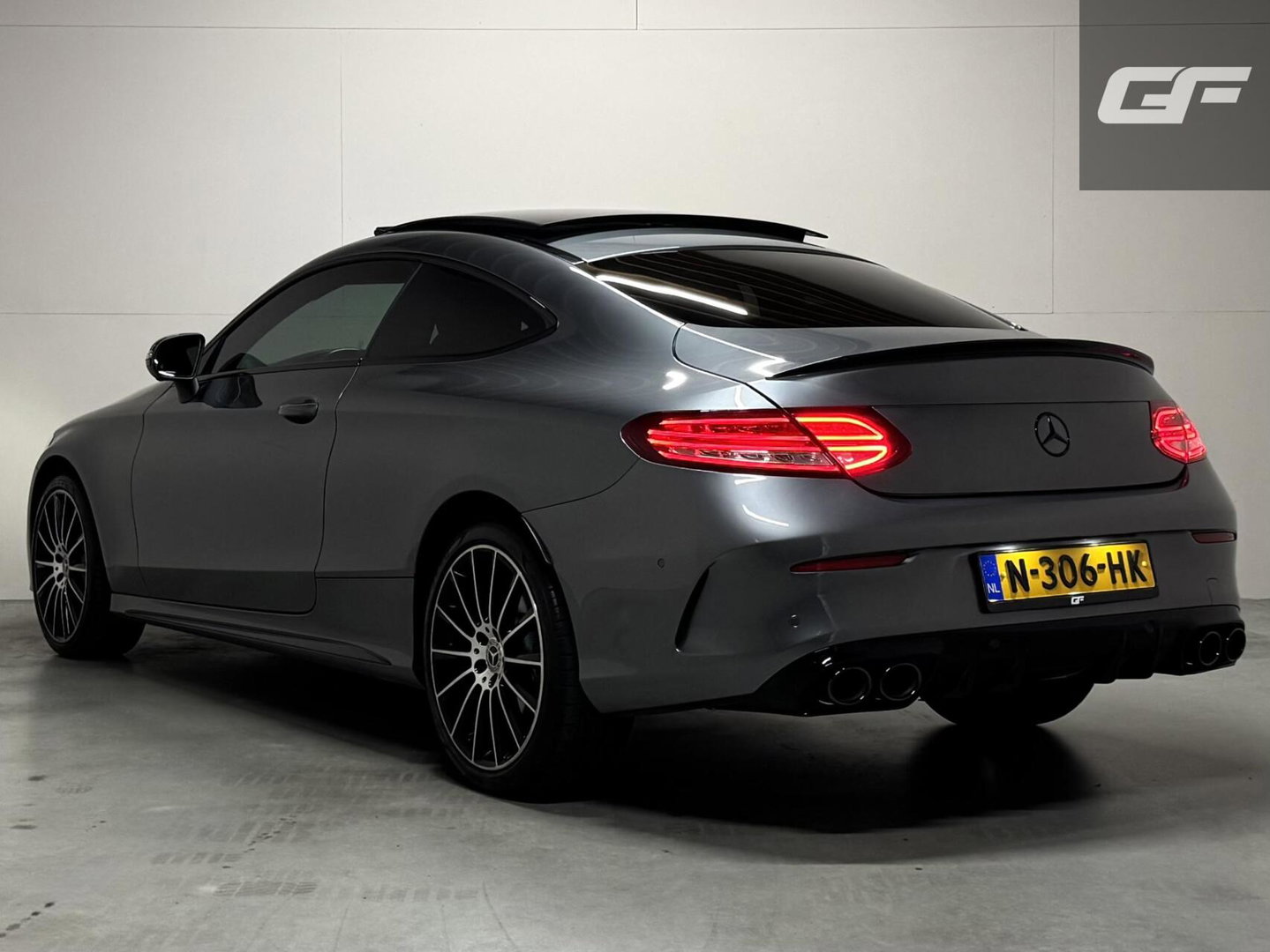 Mercedes-Benz C-Klasse Coupé 200 4MATIC AMG Pano 360° Sfeer Carplay