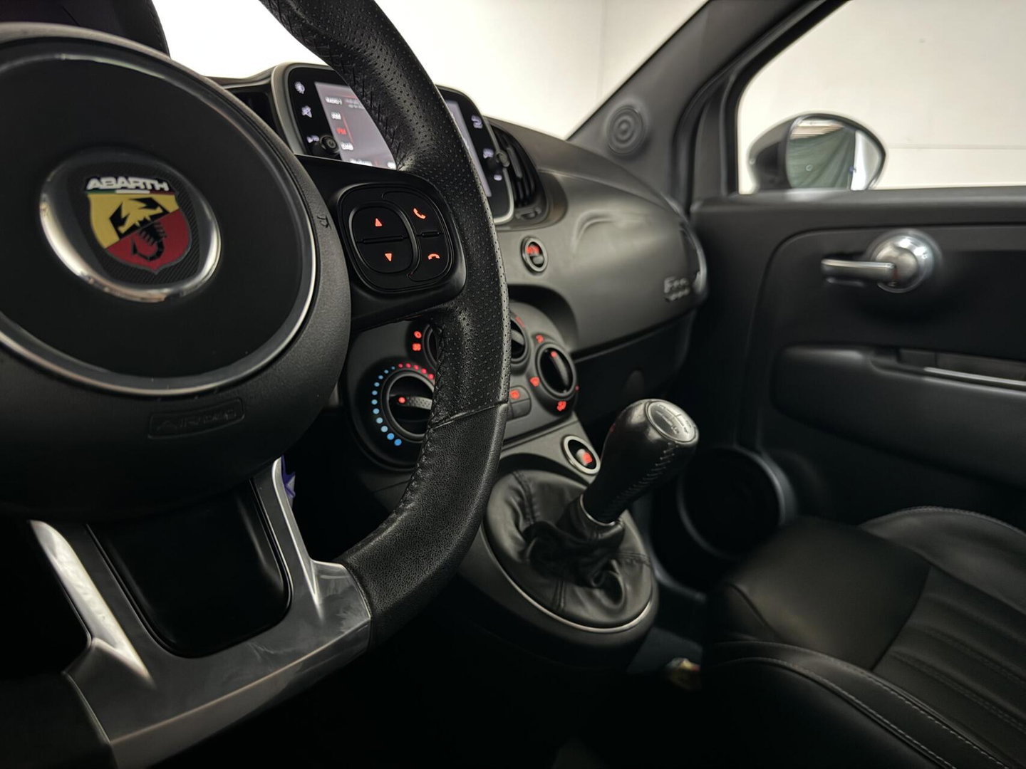 Fiat 500 1.4 T-Jet Abarth 595 Pista 160PK Leer Virtual Dealer Onderhouden
