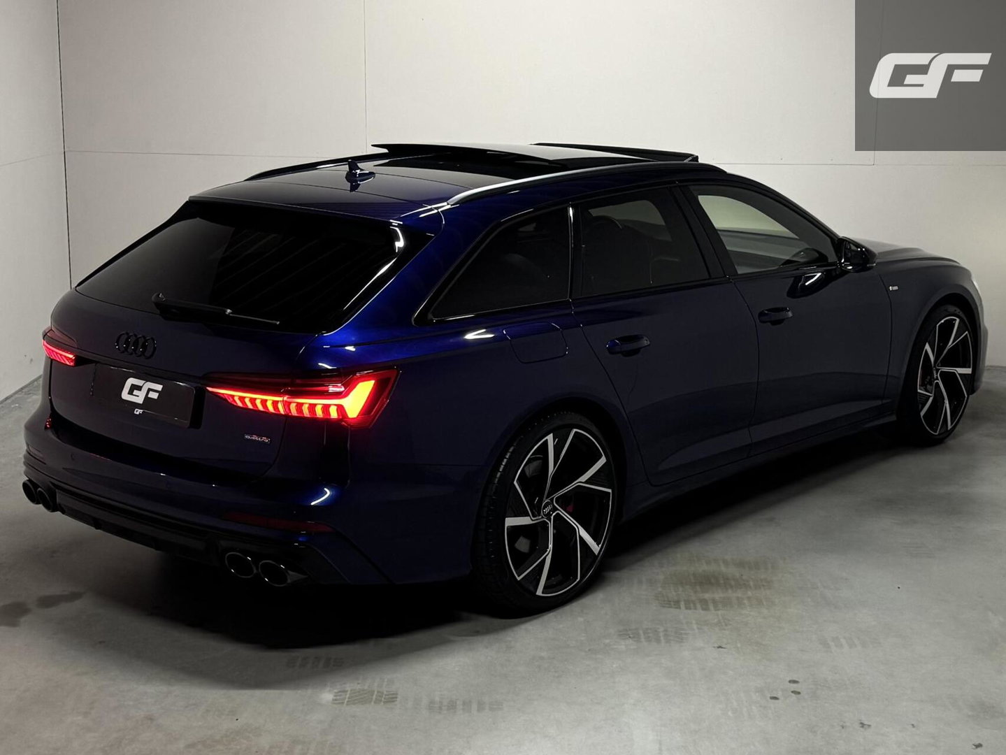 Audi A6 Avant 55 TFSIe Quattro Competition Pano Nachtzicht 360° HUD