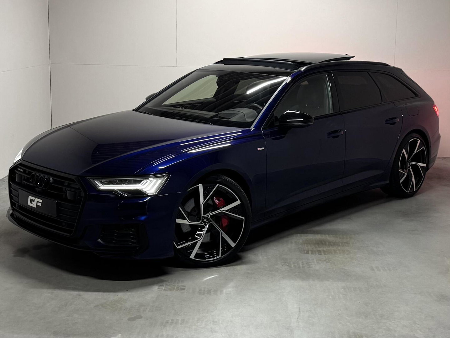 Audi A6 Avant 55 TFSIe Quattro Competition Pano Nachtzicht 360° HUD