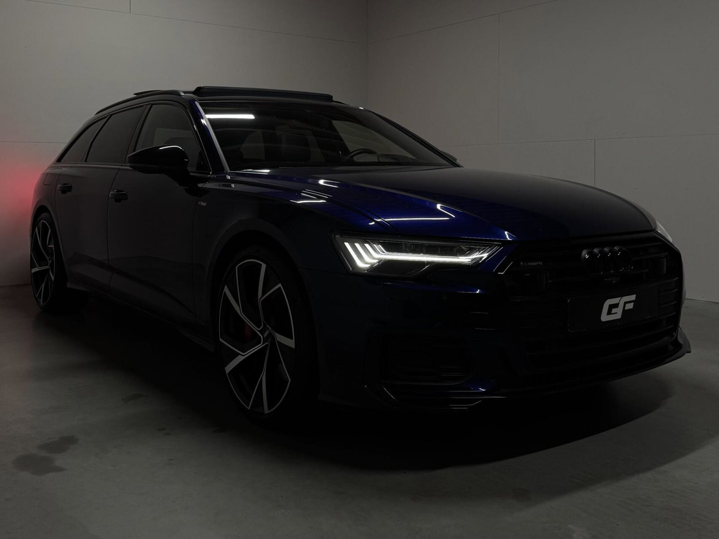 Audi A6 Avant 55 TFSIe Quattro Competition Pano Nachtzicht 360° HUD