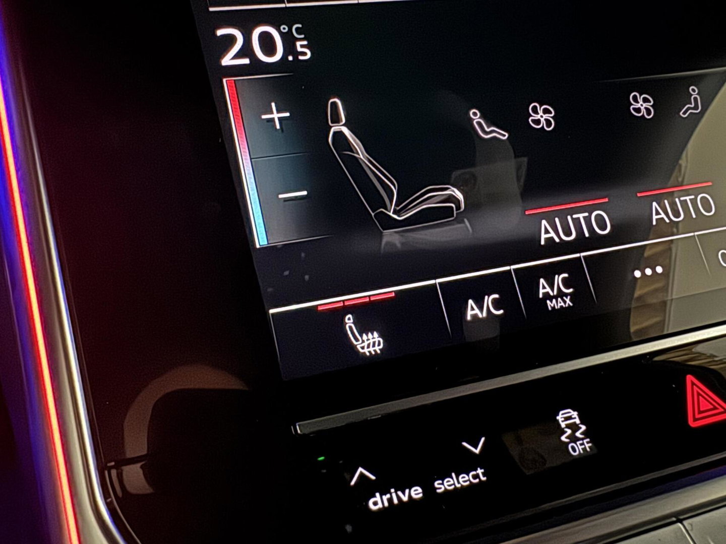 Audi A6 Avant 55 TFSIe Quattro Competition Pano Nachtzicht 360° HUD