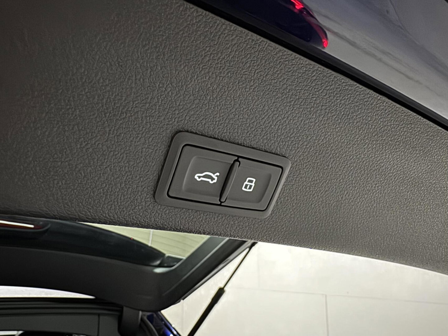Audi A6 Avant 55 TFSIe Quattro Competition Pano Nachtzicht 360° HUD