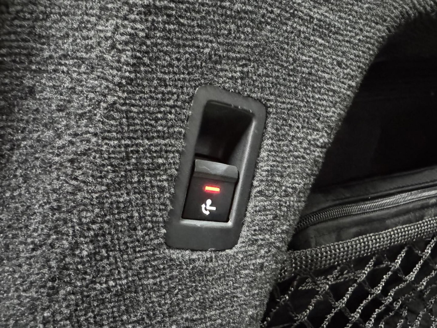 Audi A6 Avant 55 TFSIe Quattro Competition Pano Nachtzicht 360° HUD