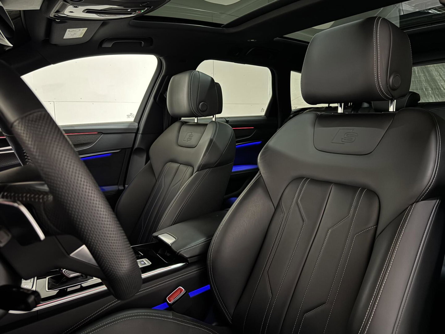 Audi A6 Avant 55 TFSIe Quattro Competition Pano Nachtzicht 360° HUD