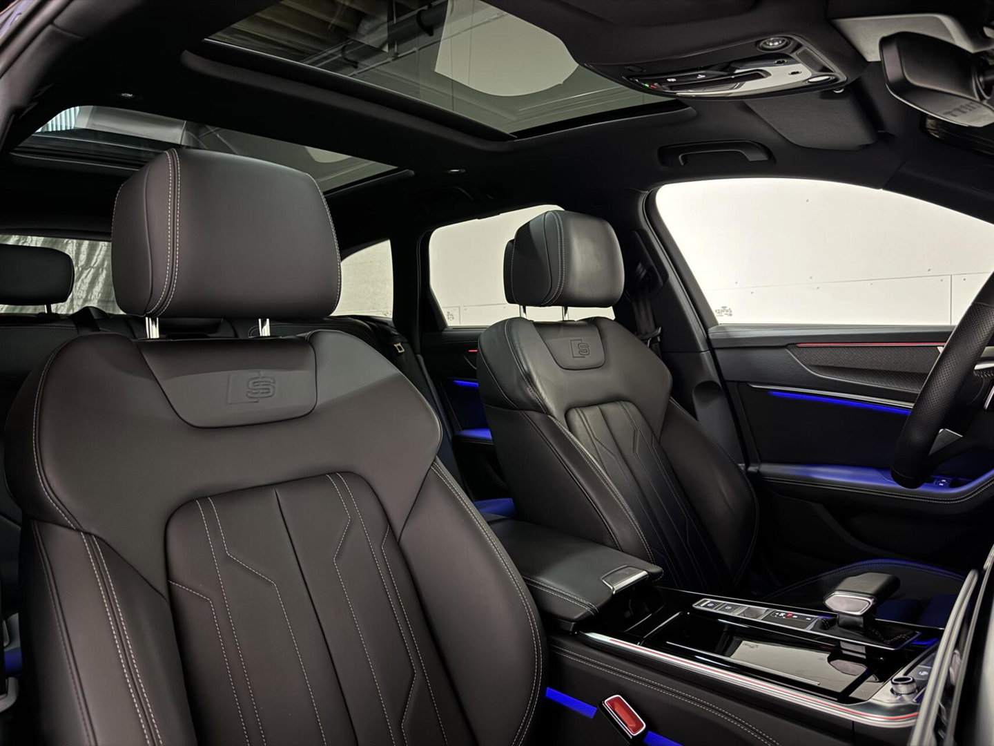 Audi A6 Avant 55 TFSIe Quattro Competition Pano Nachtzicht 360° HUD
