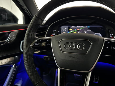 Audi A6 Avant 55 TFSIe Quattro Competition Pano Nachtzicht 360° HUD