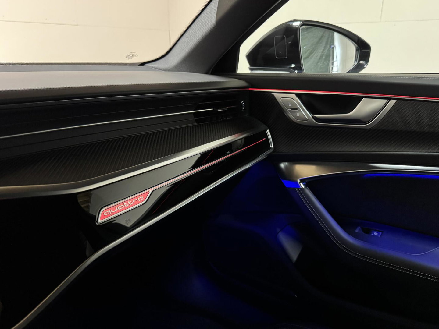 Audi A6 Avant 55 TFSIe Quattro Competition Pano Nachtzicht 360° HUD