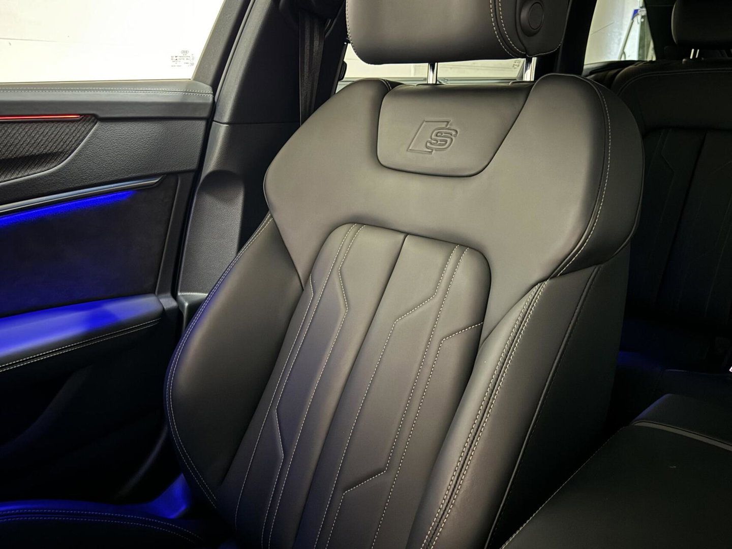 Audi A6 Avant 55 TFSIe Quattro Competition Pano Nachtzicht 360° HUD