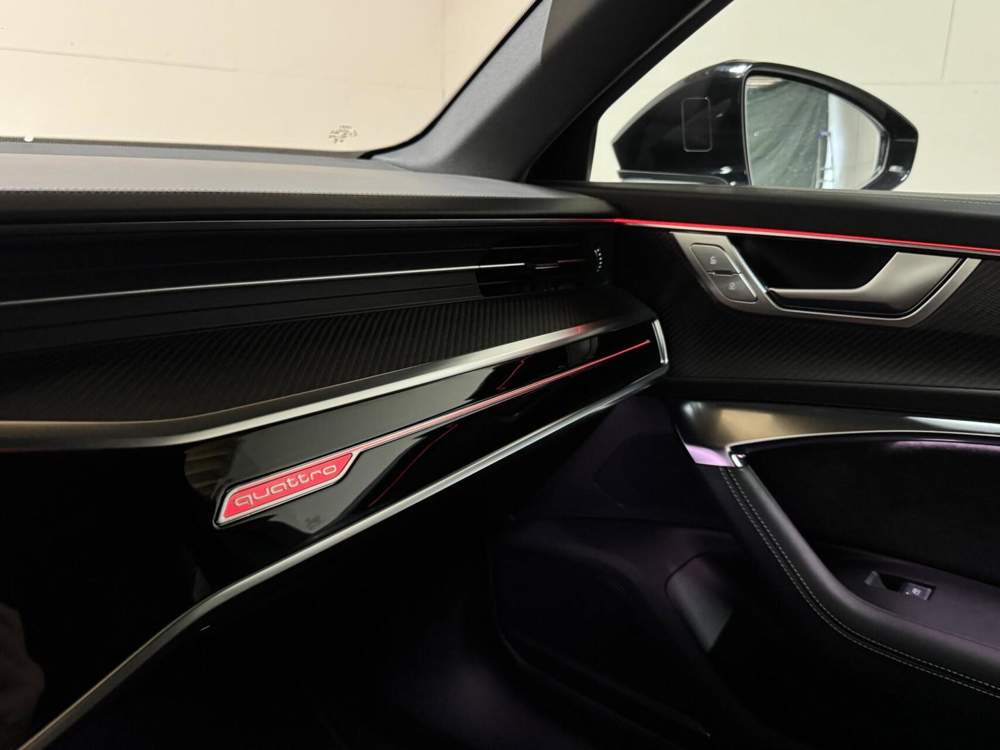 Audi A6 Avant 55 TFSIe Quattro Competition Pano Nachtzicht 360° HUD