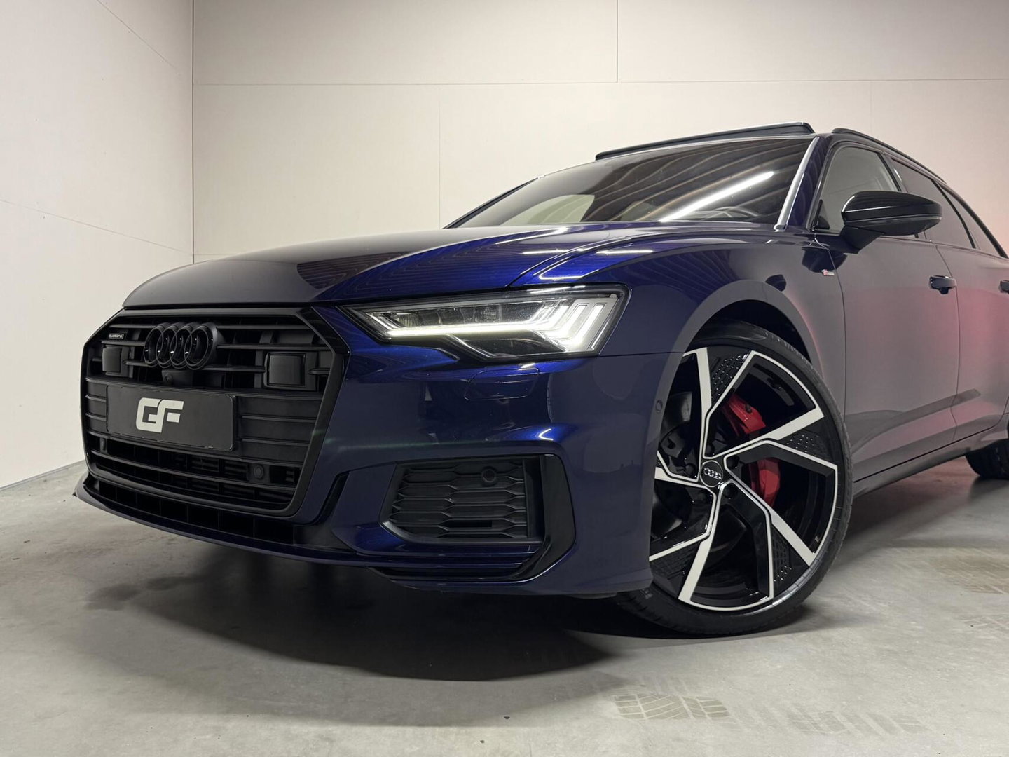 Audi A6 Avant 55 TFSIe Quattro Competition Pano Nachtzicht 360° HUD