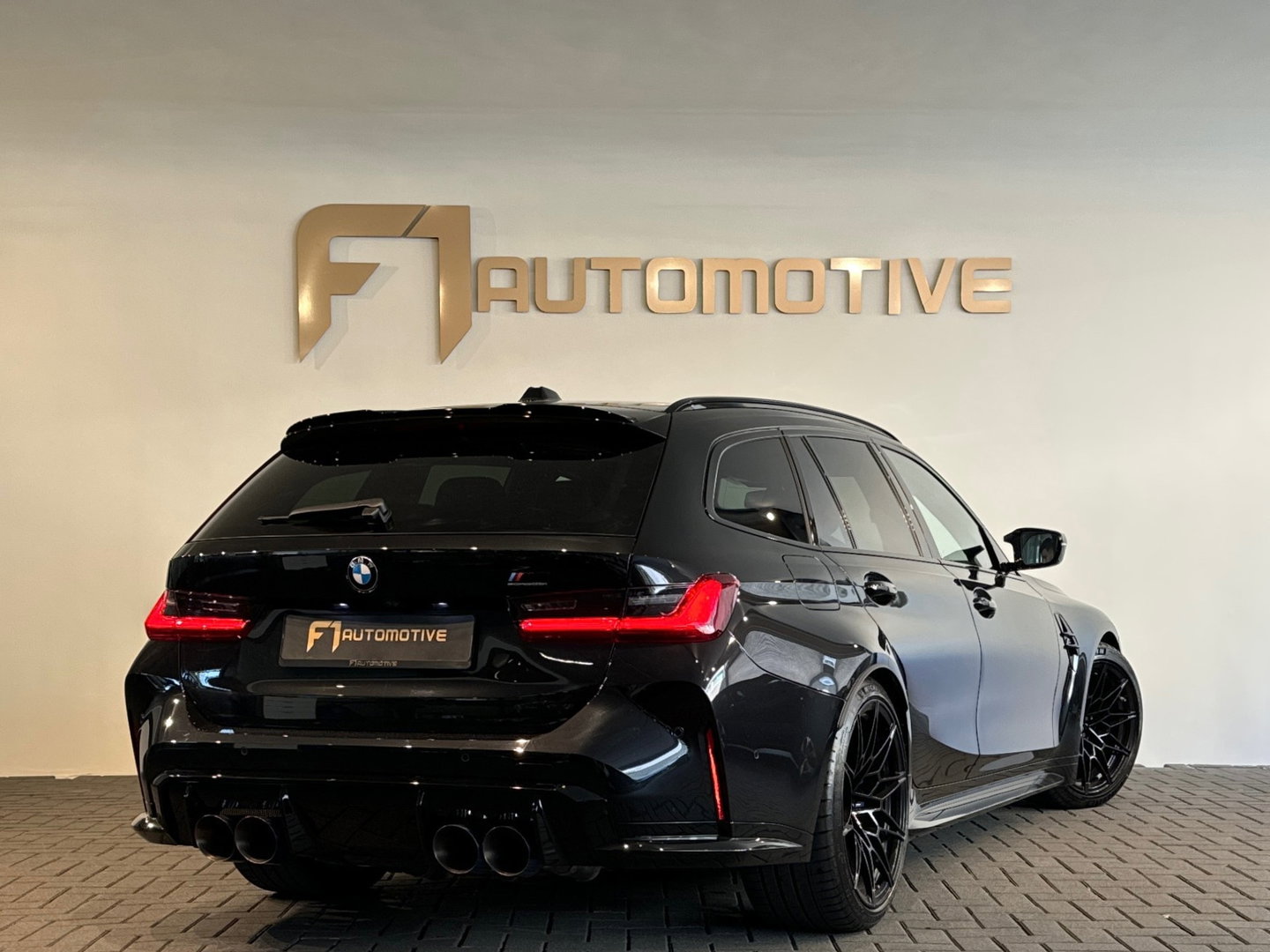 BMW 3 Serie Touring M3 xDrive Competition Milltek|H/K|HuD