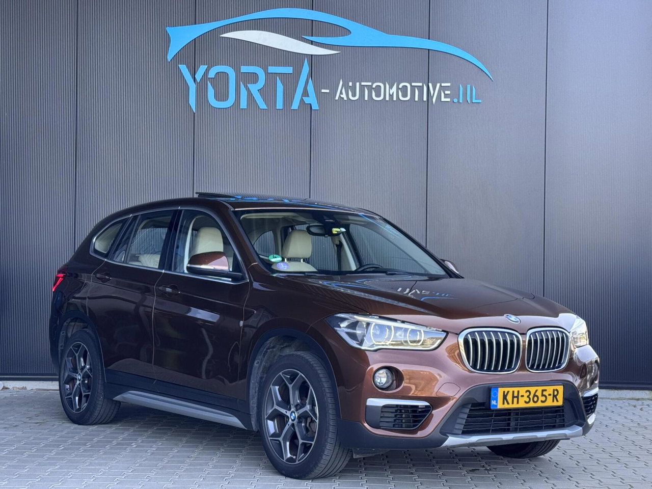 BMW X1