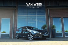 Volvo V60 - 3.0 T6 AWD R-Design | Heico | Sportstuur | Cruise control | Navigatie | Memory | Xenon | Camera | Stoelverwarming | Climate control | Bluetooth | PDC | Sportuitlaat