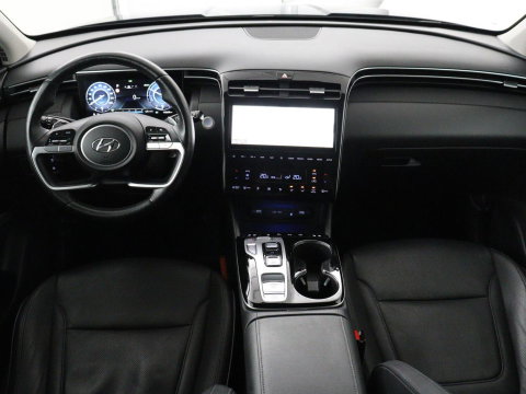 Hyundai Tucson 1.6 T-GDI PHEV Premium 4WD | SOH 96,5% | Stoelventilatie | Leder | Trekhaak | 360 Camera | Adaptive cruise | Krell Audio | Achterbankverwarming | Camera | Memory | Keyless | Plug In
