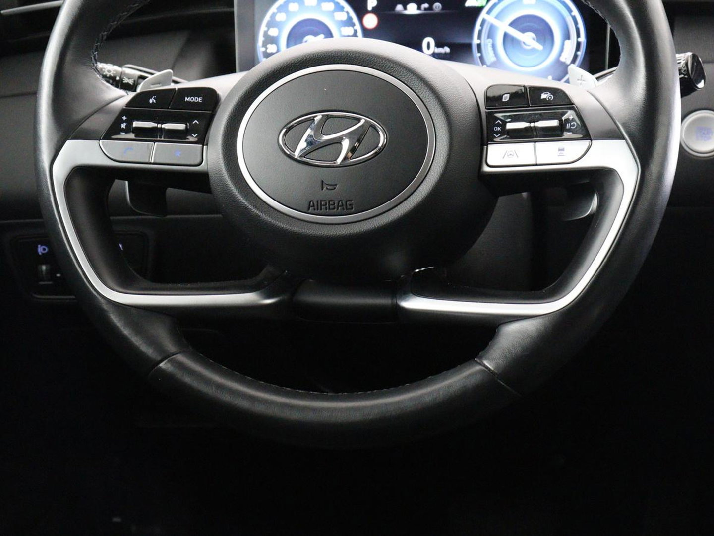 Hyundai Tucson 1.6 T-GDI PHEV Premium 4WD | SOH 96,5% | Stoelventilatie | Leder | Trekhaak | 360 Camera | Adaptive cruise | Krell Audio | Achterbankverwarming | Camera | Memory | Keyless | Plug In