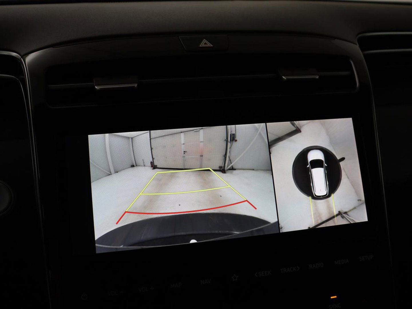 Hyundai Tucson 1.6 T-GDI PHEV Premium 4WD | SOH 96,5% | Stoelventilatie | Leder | Trekhaak | 360 Camera | Adaptive cruise | Krell Audio | Achterbankverwarming | Camera | Memory | Keyless | Plug In