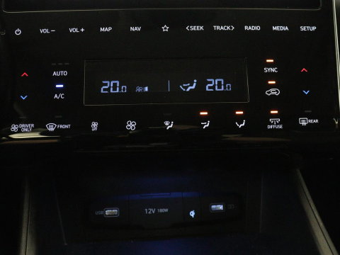 Hyundai Tucson 1.6 T-GDI PHEV Premium 4WD | SOH 96,5% | Stoelventilatie | Leder | Trekhaak | 360 Camera | Adaptive cruise | Krell Audio | Achterbankverwarming | Camera | Memory | Keyless | Plug In