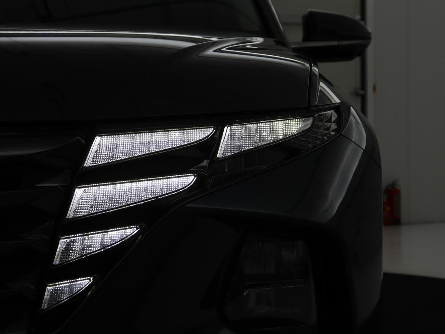 Hyundai Tucson 1.6 T-GDI PHEV Premium 4WD | SOH 96,5% | Stoelventilatie | Leder | Trekhaak | 360 Camera | Adaptive cruise | Krell Audio | Achterbankverwarming | Camera | Memory | Keyless | Plug In