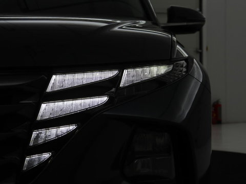 Hyundai Tucson 1.6 T-GDI PHEV Premium 4WD | SOH 96,5% | Stoelventilatie | Leder | Trekhaak | 360 Camera | Adaptive cruise | Krell Audio | Achterbankverwarming | Camera | Memory | Keyless | Plug In